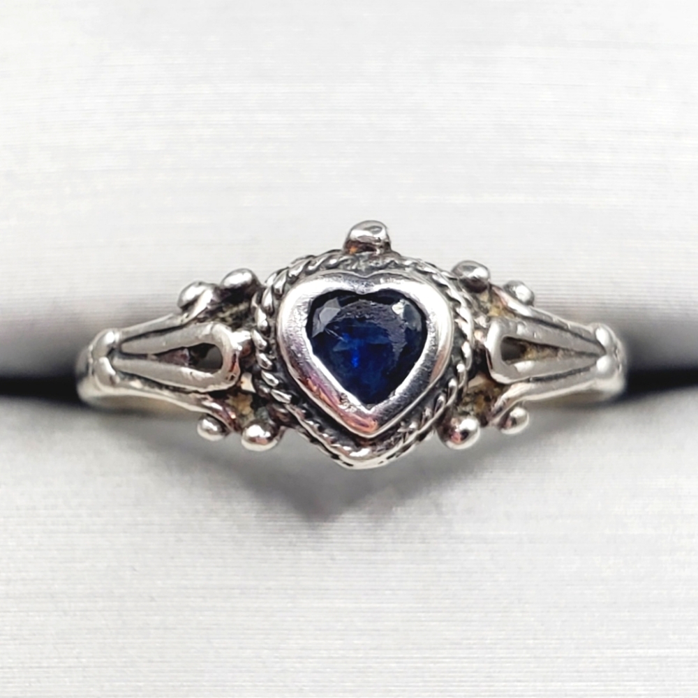 Genuine Blue Sapphire 925 Sterling Silver Heart Bead Rope Halo Ring